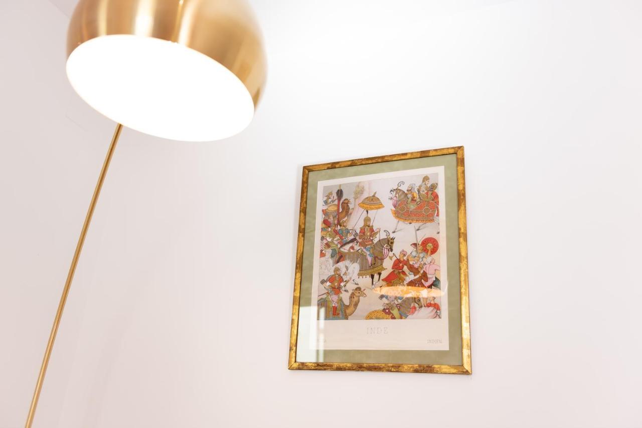 Tourist House Santa Cruz Apartment Sevilla Bagian luar foto