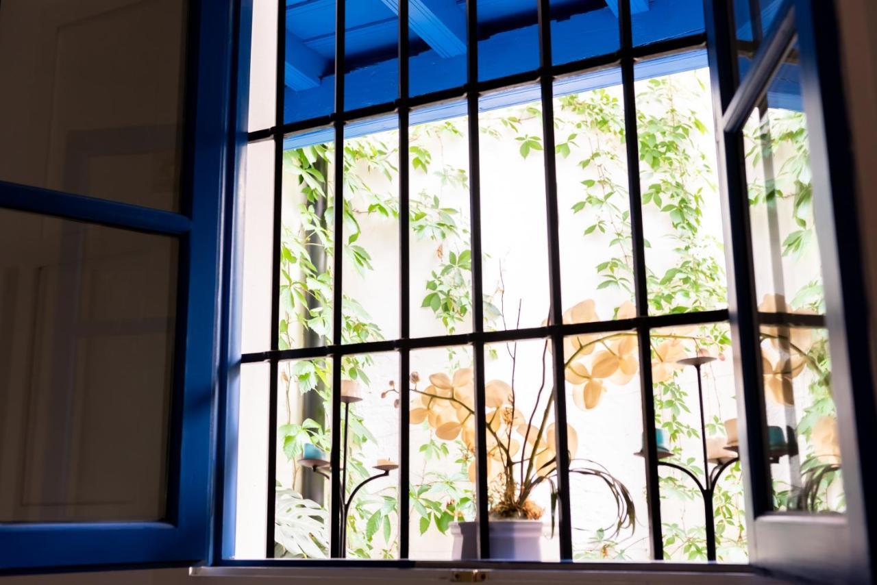 Tourist House Santa Cruz Apartment Sevilla Bagian luar foto