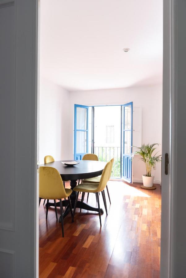 Tourist House Santa Cruz Apartment Sevilla Bagian luar foto